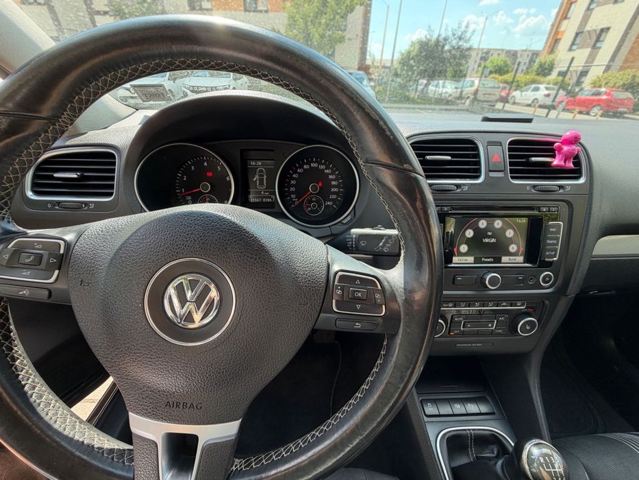 Volkswagen Golf VI 1.2 TSI 105 CP | Navi Touch | Scaune Încălzite | Senzori Față/Spate | 131.667 km