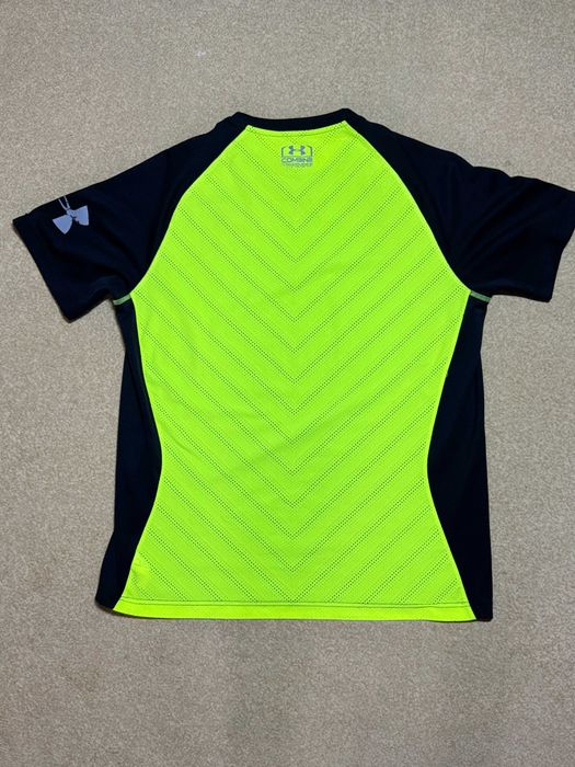 Under Armour Black and Yellow tricou sala Combine Training L Loose fit