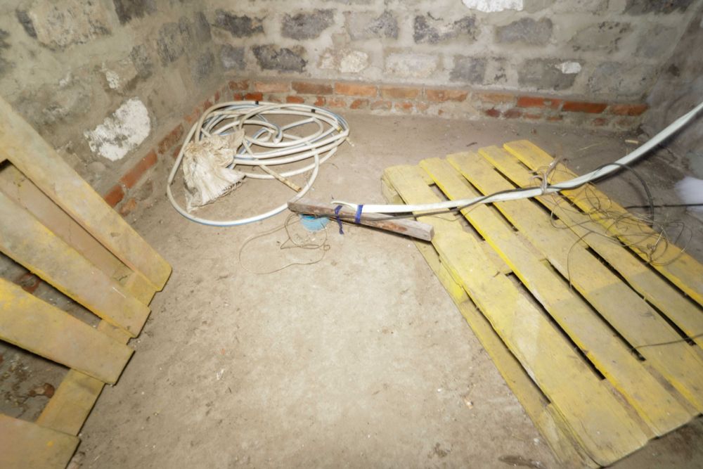 Продажа здания в поселке Новоселовка