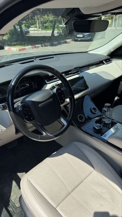 Predare leasing Velar