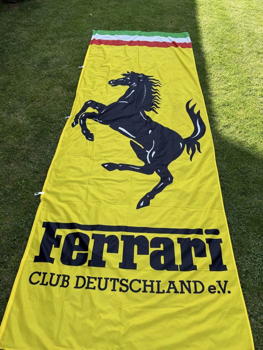 2 steaguri Ferrari