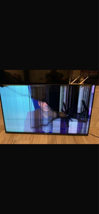 Vand televizor  Smart  Philips 110 cm