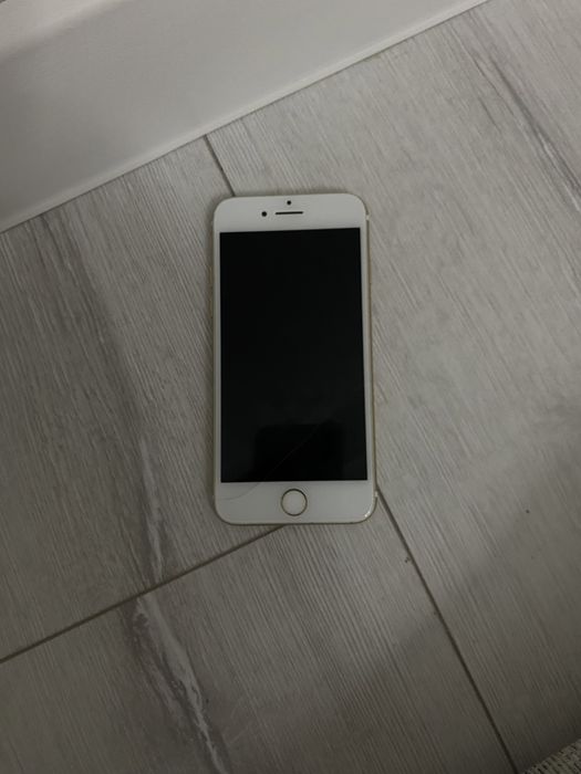 Продаю Iphone 7. 128гб