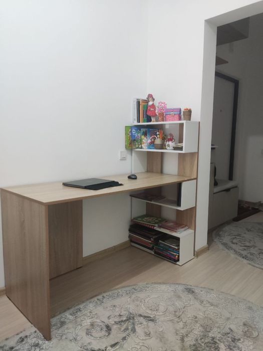 Стол первоклассника для уроков