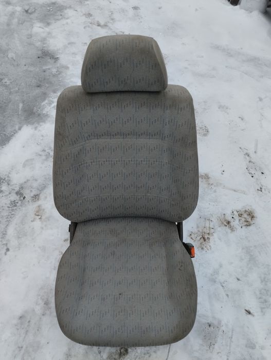 Сидение на гольф 3 правое.