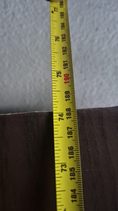 Usa de interior din  pal.