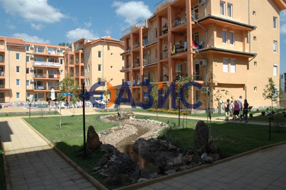 Продава се Двустаен апартамент в к.к. Слънчев бряг - 60 кв.м за 925 €/кв.м - Снимка #14