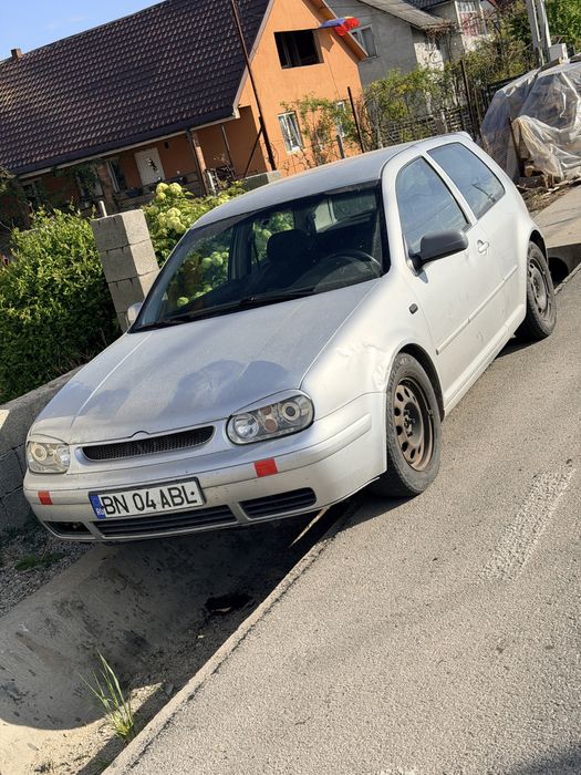 Vând golf 4 coupe