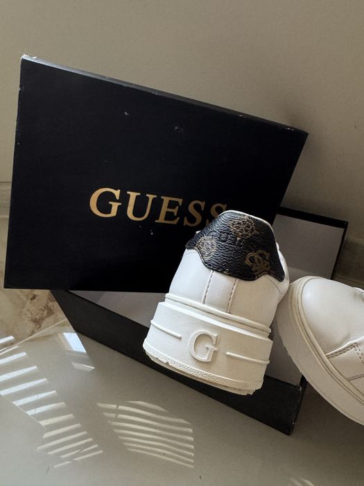 Дамски обувки Guess