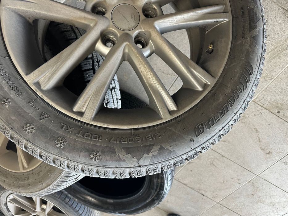 Покрышки 215/60/17