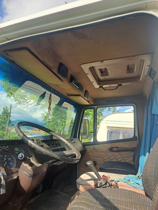 Mercedes benz 814 7.5 t basculabil