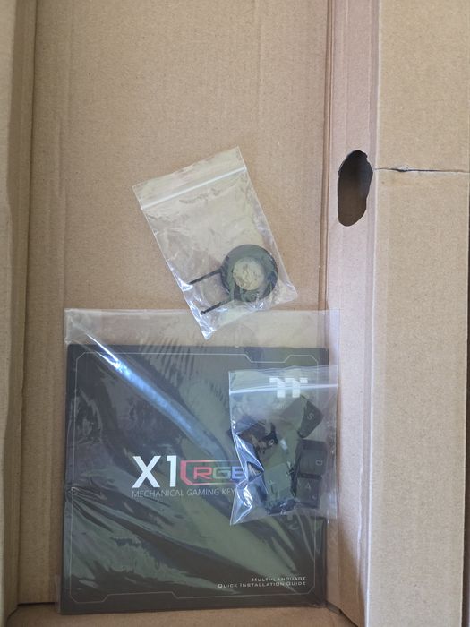 Thermaltake X1 RGB cherry MX Blue - механична геймърска клавиатура