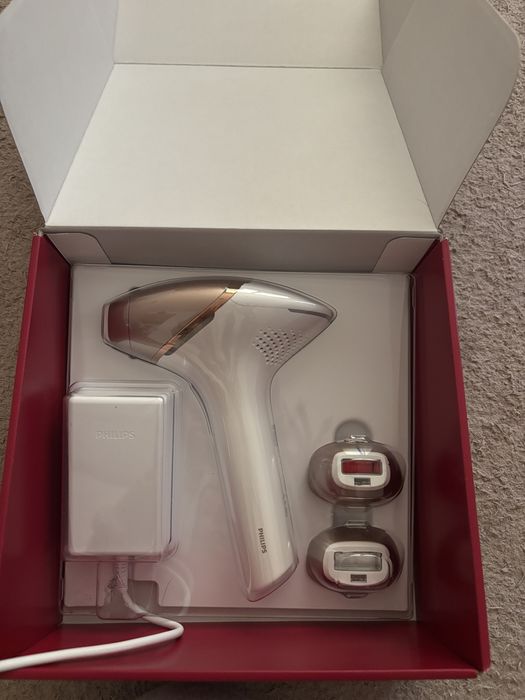 Фотоепилатор Philips Lumea IPL 9900 Series