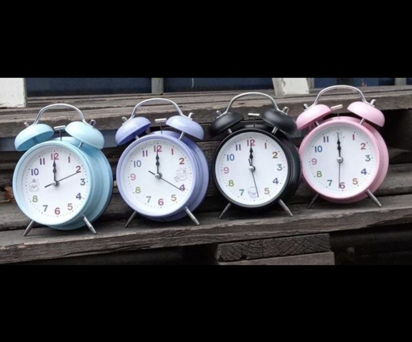Будильник. Часы с будильником. Часы. Будильники