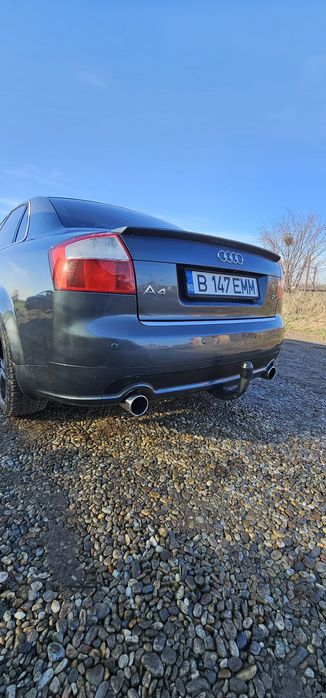 Dezmembrez/Dezmembrari Audi A4 B6 S-line 2.5 V6 TDI Quattro