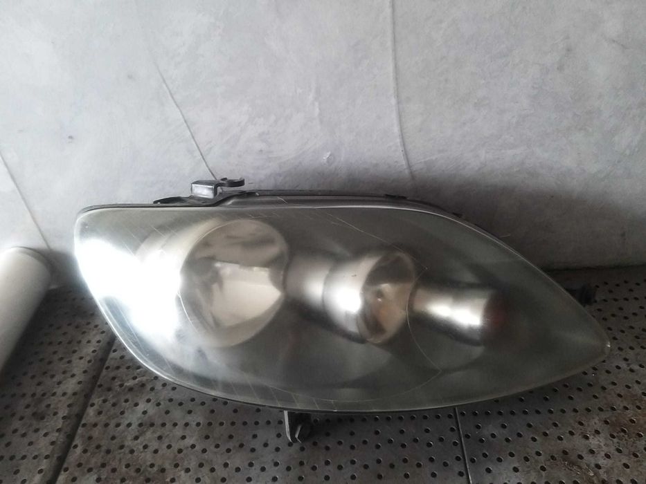 Far dreapta vw golf 5 plus 5m1941006d 89312080