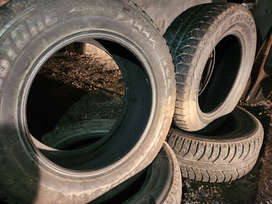 Продам комплект резины 225/60 R16