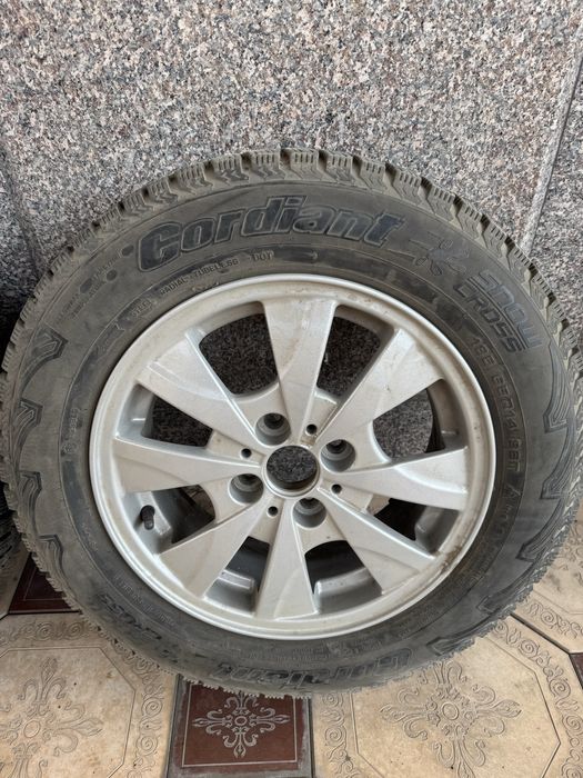 Диски с резиной от приоры R14