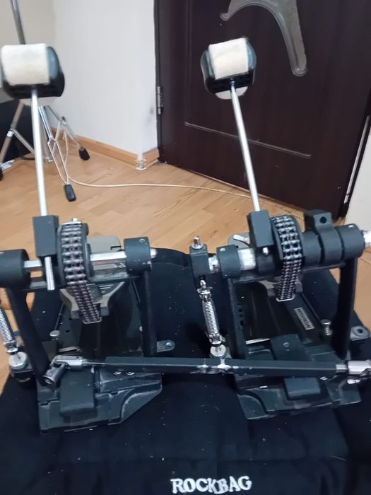 Pedala de toba dublă
