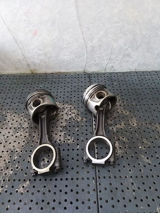 Piston cu biela 2.0 tdi audi a4 b7 8e 017151007