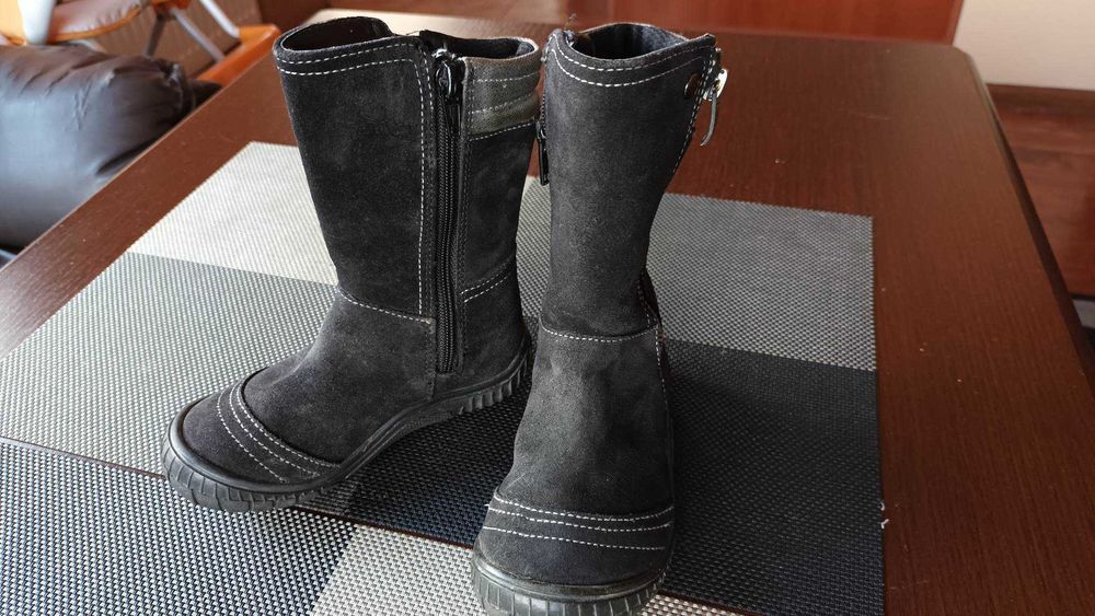 Детски ботуши Clarks - естествена кожа. Размер UK 7 F, EU 24