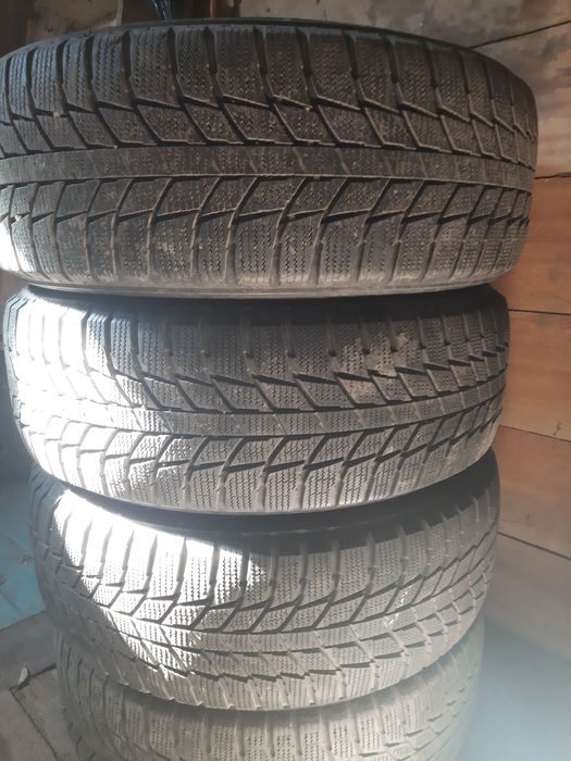 Продам зимние шины