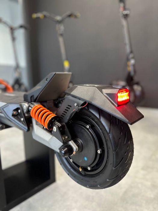 Электросамокат MINI TANK S7 | 2400W полный привод 75 км/ч внедорожник