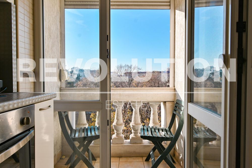 Дава се под наем Двустаен апартамент в София, Център - 75 кв.м за 900 € - Снимка #9