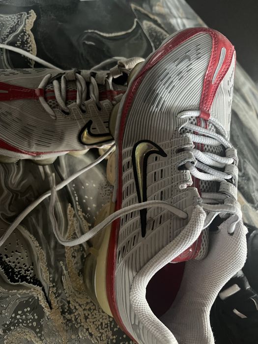Naik маратонки с камери
