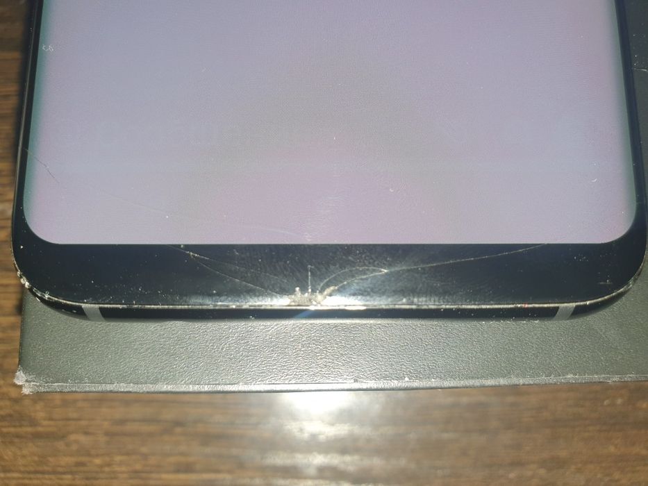 Продам samsung s8 plus