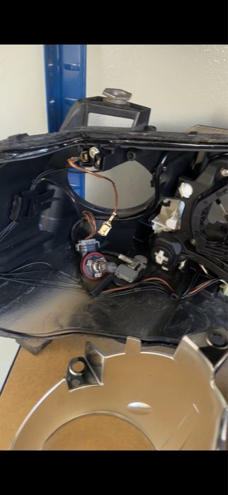 Рециклиране/ремонт на фарове