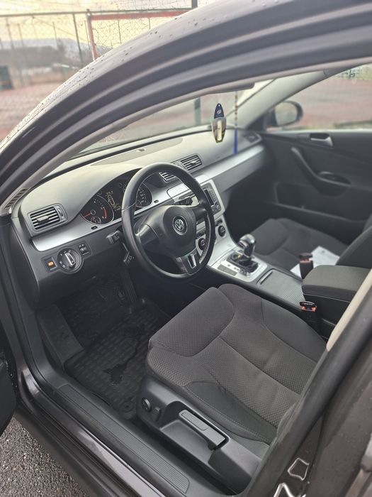 Vând vw passat b6 2010 Automat!!!