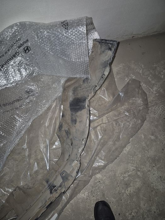 Продам Бампер хюндай туксон  Американец