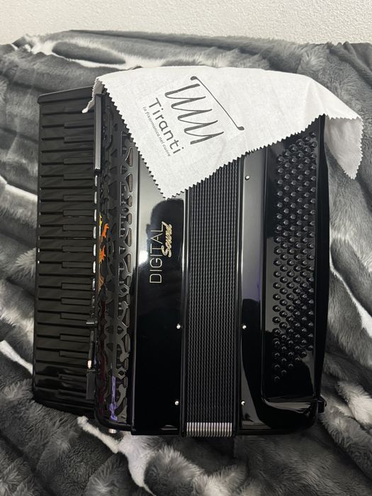 Acordeon digital sound noi