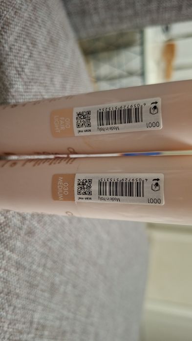 Fond de ten essence/ catrice