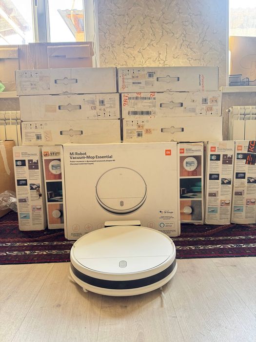Робот пылесос mi vacuum Esential.
