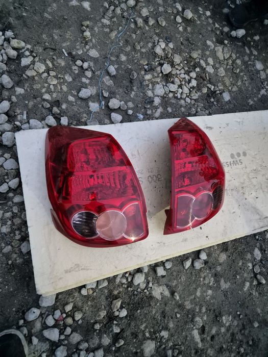 Оригинален Десен Стоп за Тойота Аурис 2007- 2011г