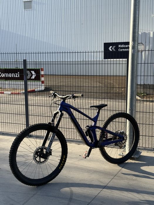 VAND/SCHIMB Trek slash 8