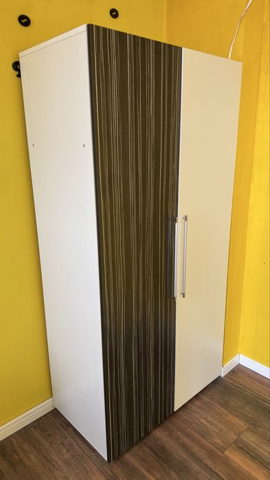 Продавам обзавеждане