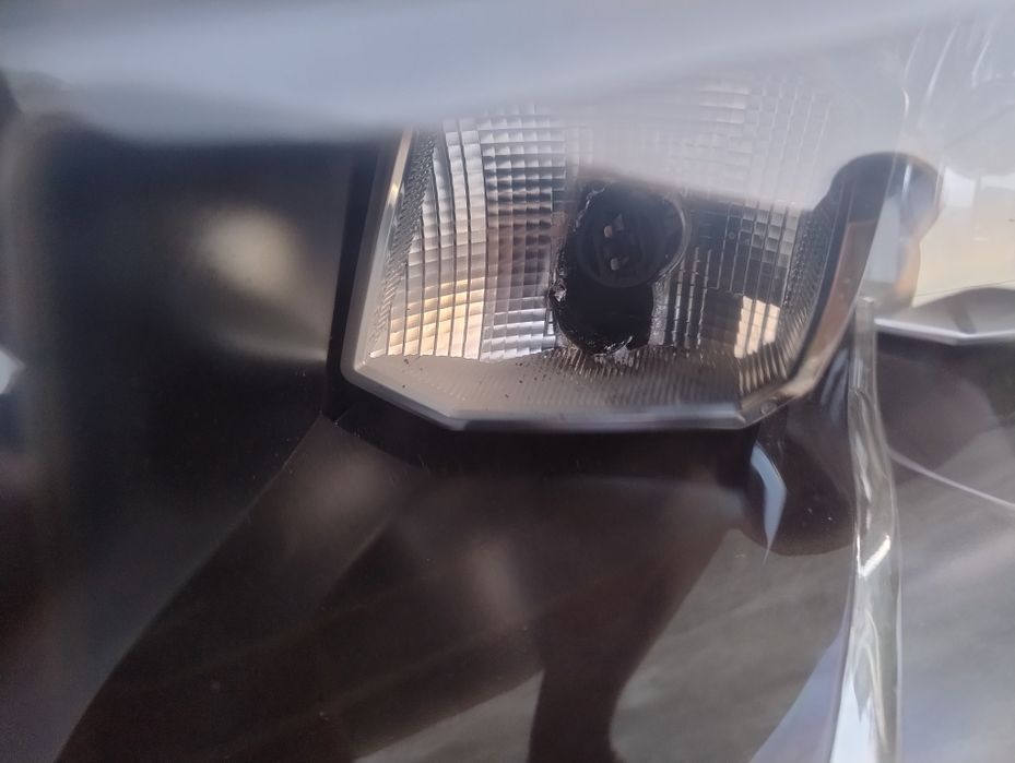 Faruri stânga VW Caddy