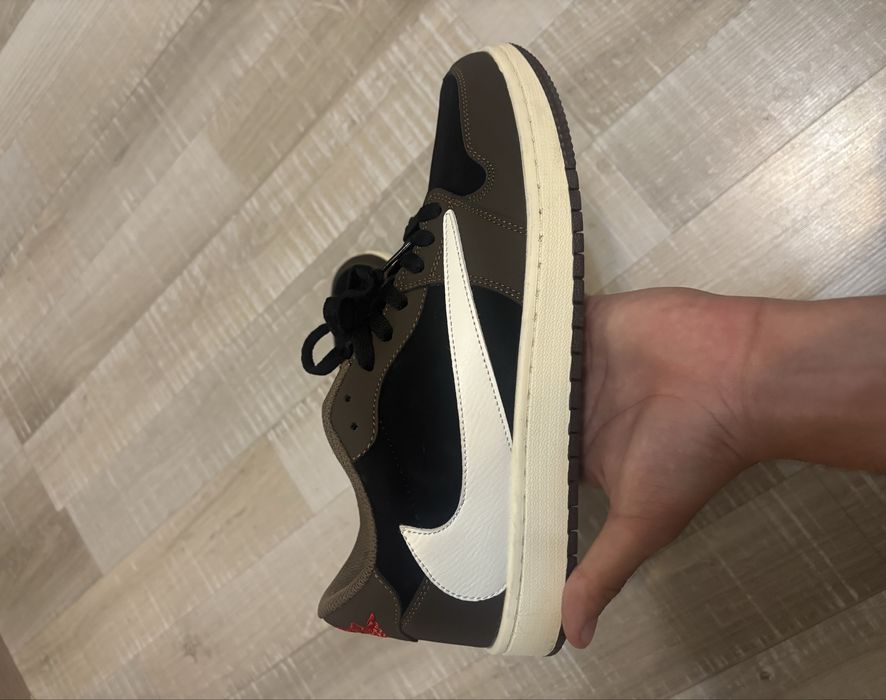 Travis Scott x Air Jordan 1 Low Cactus Jack