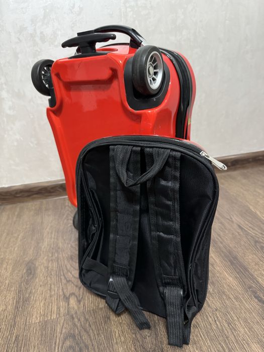 Чемодан детский с рюкзаком