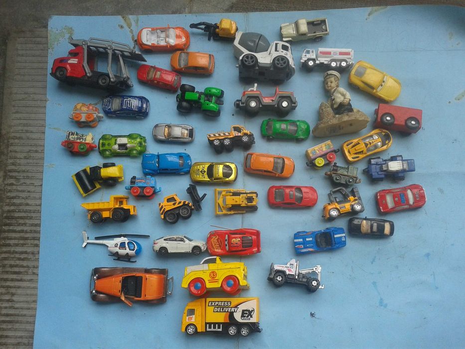 ретро километраж,сервизи,телефон.детски колички колекция,слот казино