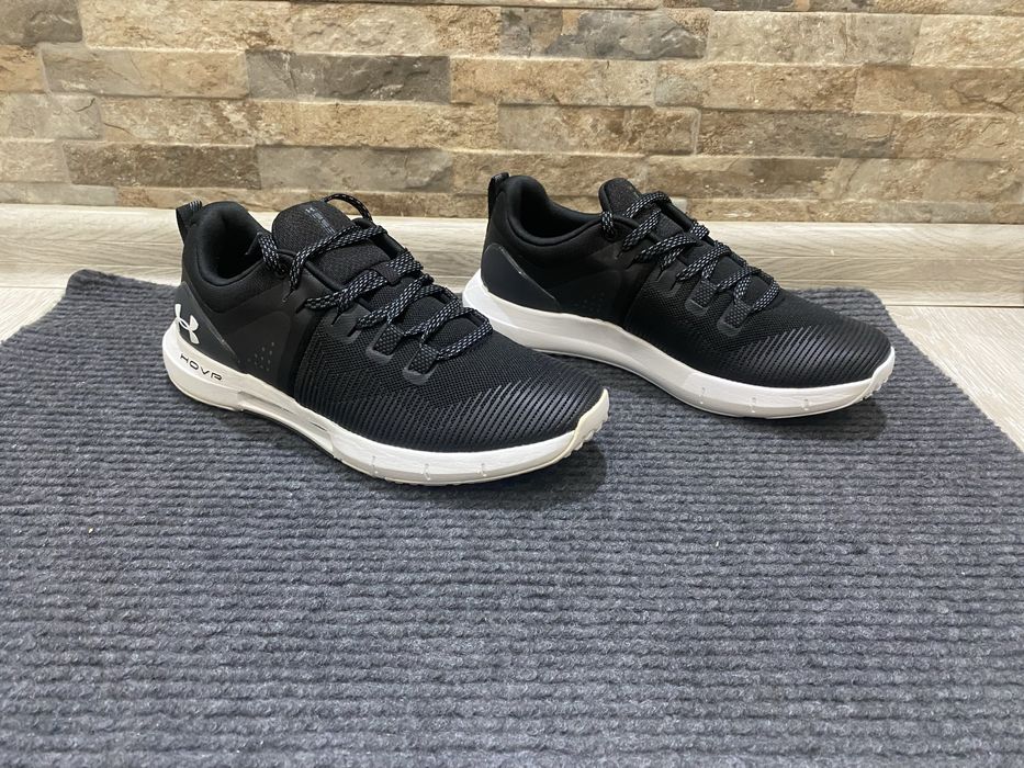 Under Armour Hovr номер 38,5