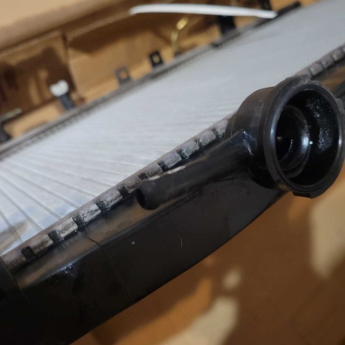 Радиатор, охлаждане на двигателя NISSENS 68138 за HONDA ACCORD