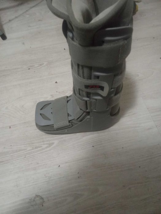Orteză walker lunga