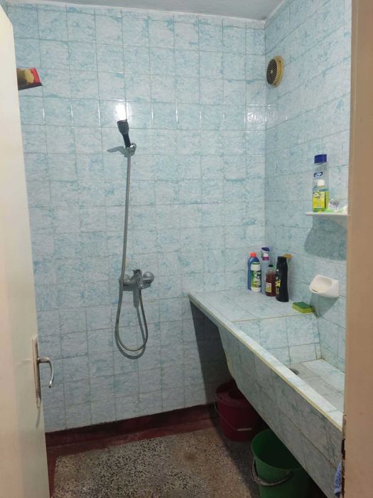 Продава тристаен - разширен апартамент