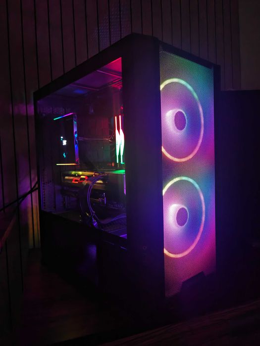 Геймърски | Ryzen 5 7600X | RX 7900 GRE 16GB | 32GB RAM | NVMe | WiFi