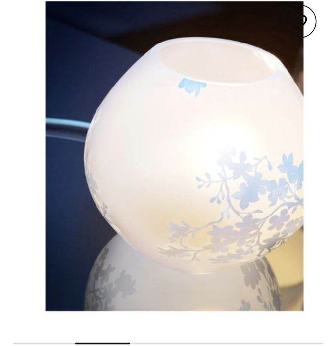 KNUBBIG нощна лампа/ настолна лампа Ikea
настолна лампа 18см, черешови