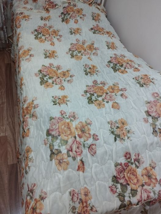 Покрывало на кровать,  односпальную или полуторку